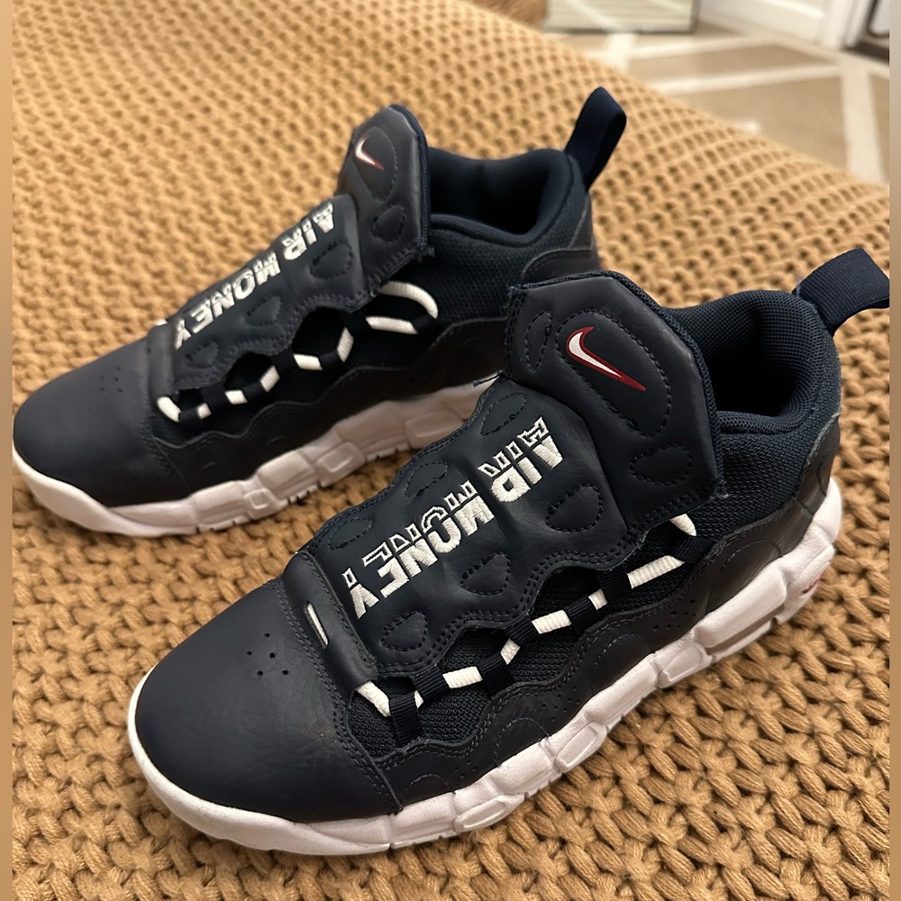 NIKE AIR MONEY SNEAKERS SHOES SIZE 5.5Y